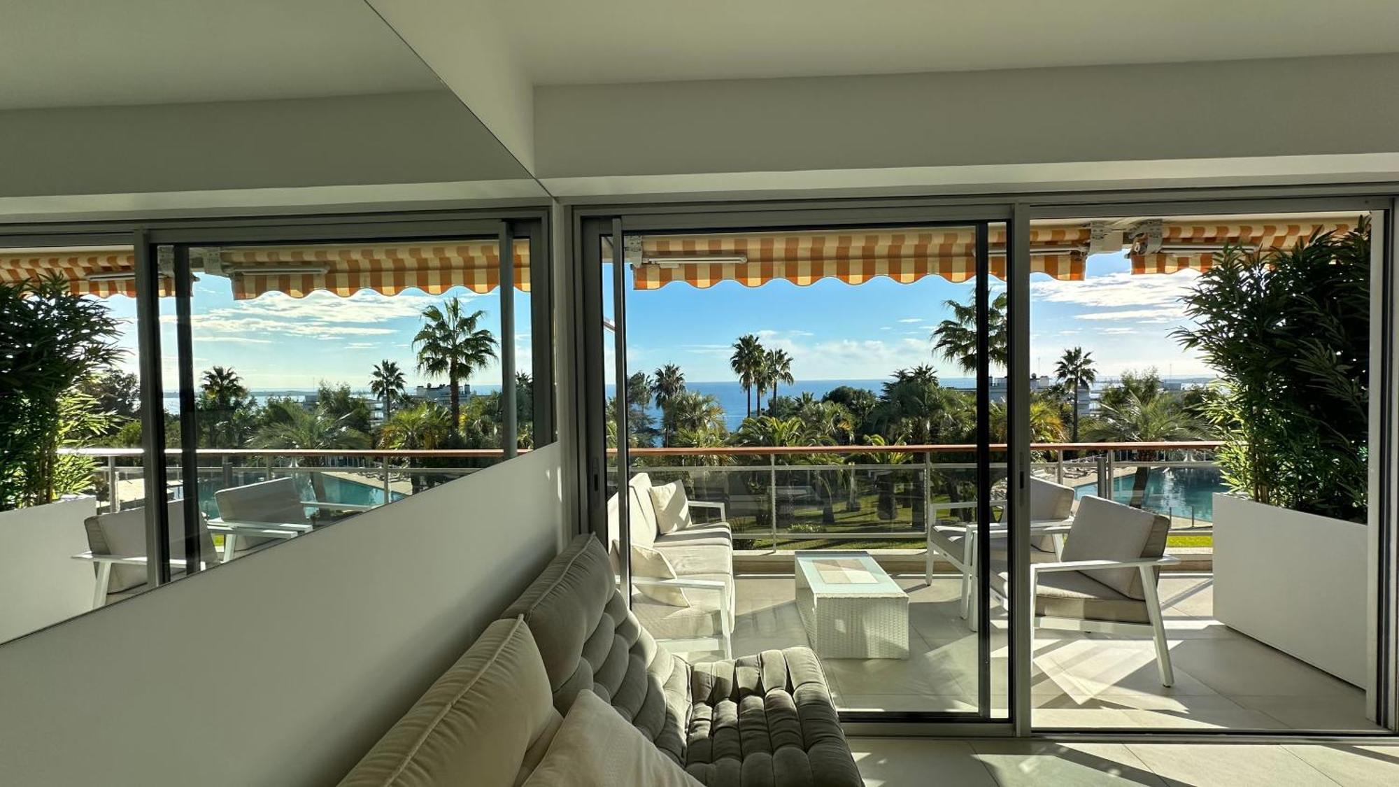 Appartement 2 Chambres Vue Mer Panoramique, Proche Croisette Cannes Vallauris Buitenkant foto
