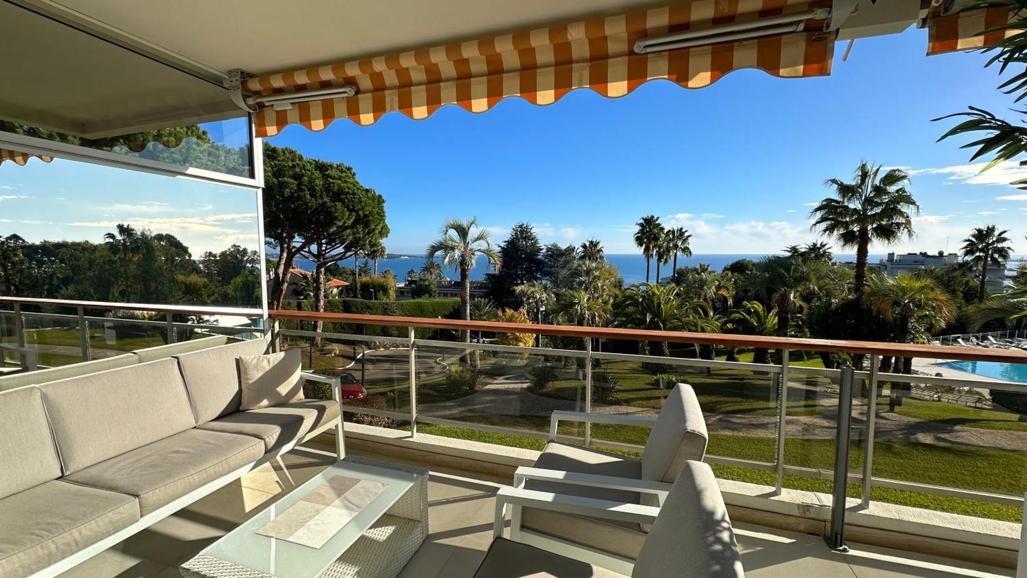 Appartement 2 Chambres Vue Mer Panoramique, Proche Croisette Cannes Vallauris Buitenkant foto
