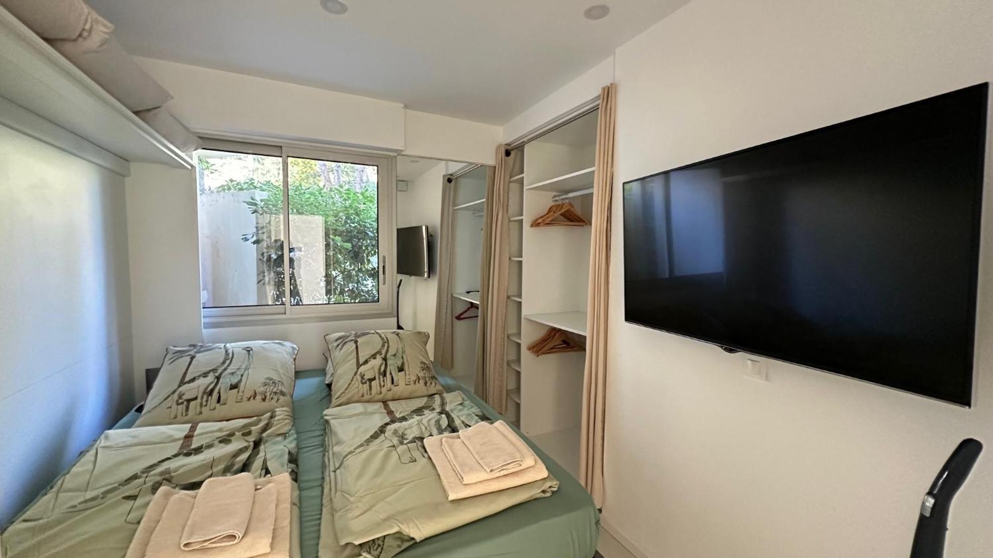 Appartement 2 Chambres Vue Mer Panoramique, Proche Croisette Cannes Vallauris Buitenkant foto
