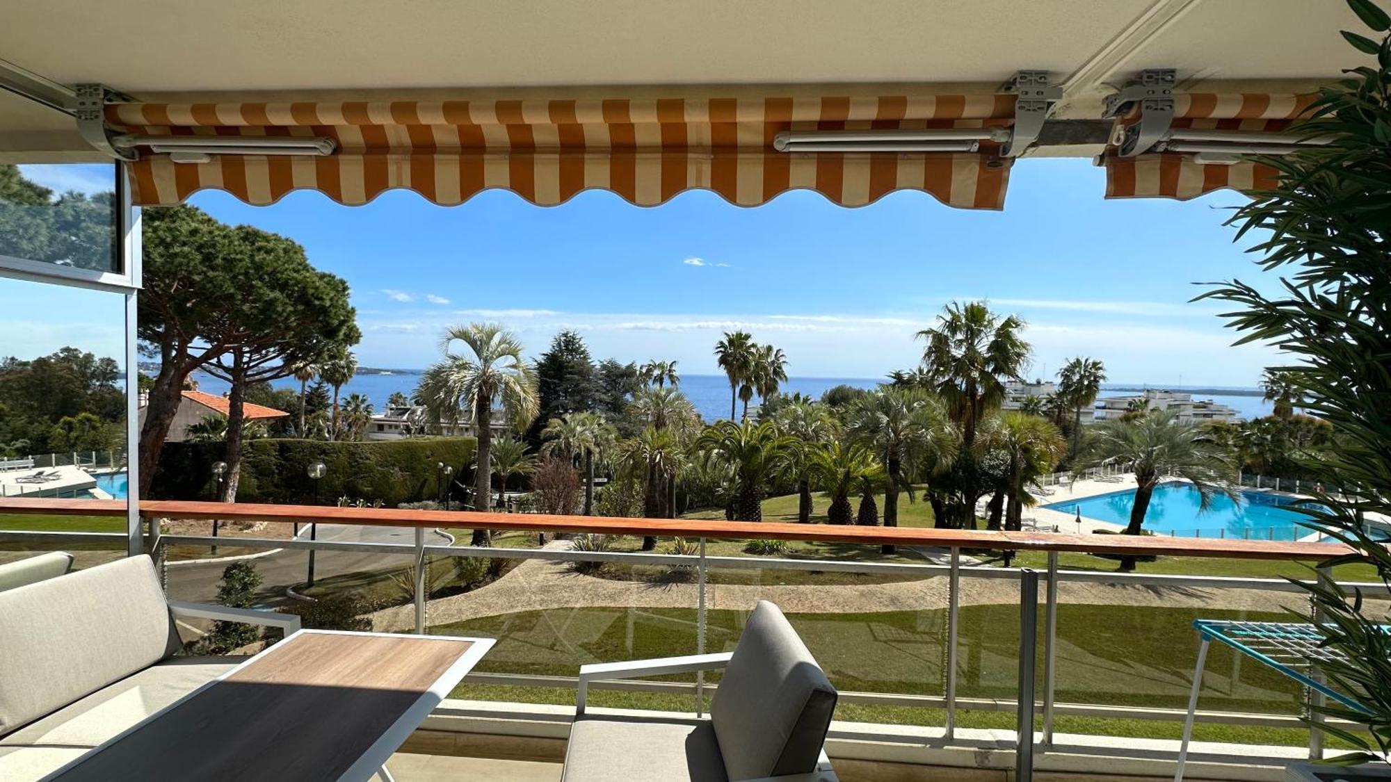 Appartement 2 Chambres Vue Mer Panoramique, Proche Croisette Cannes Vallauris Buitenkant foto