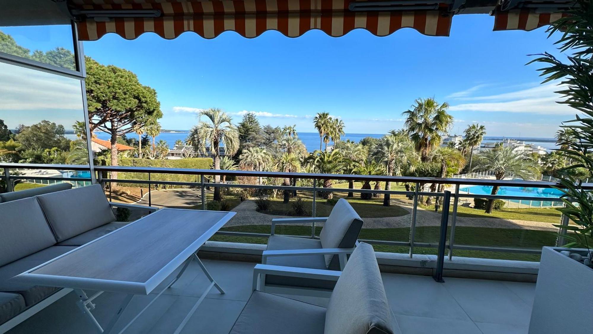 Appartement 2 Chambres Vue Mer Panoramique, Proche Croisette Cannes Vallauris Buitenkant foto